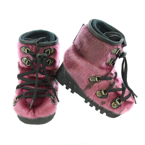 Botte Bebe En Loup Marin Fuchsia Fourrures Grenier Fait Au Quebec