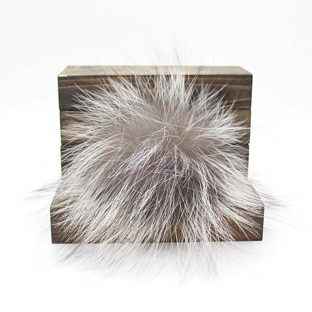 Pompons En Fourrure Gris Et Noir - Lot De 2, Longueur 15cm, Neufs Sans étiquette, Pour Déco Ou Vêtement