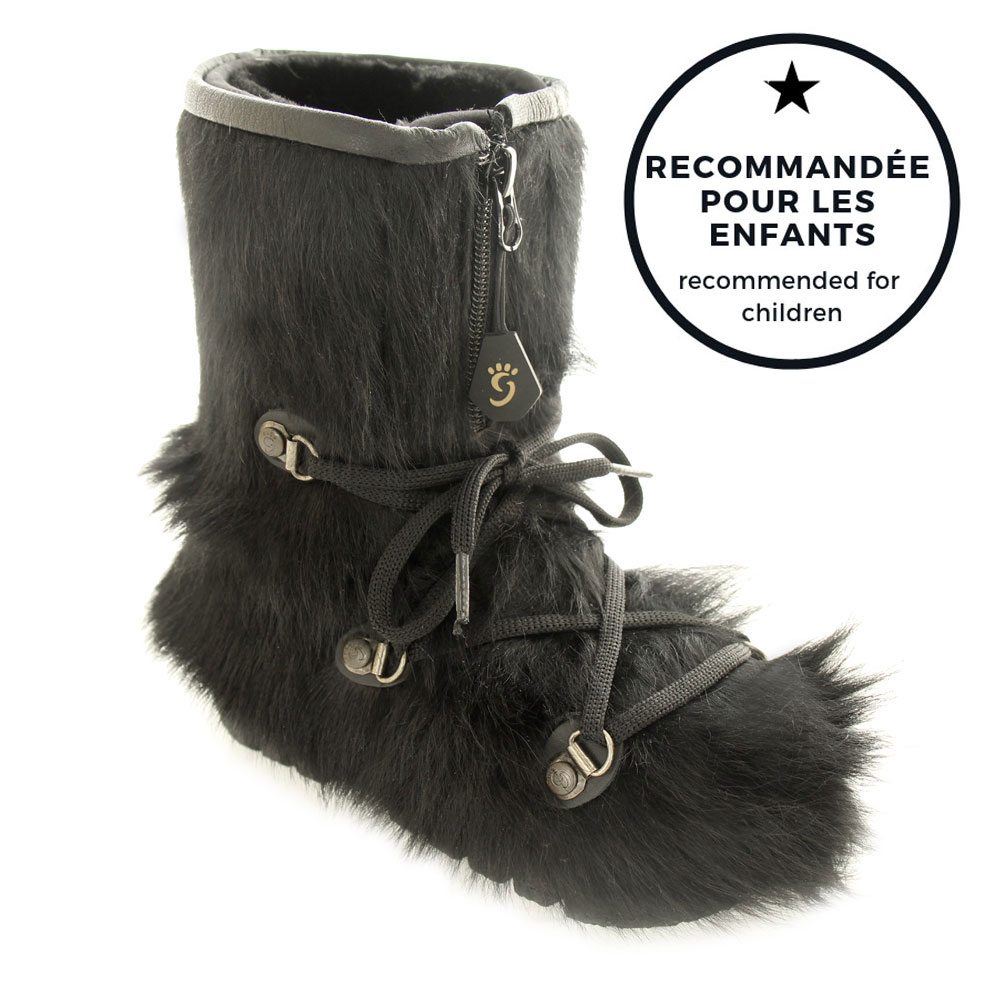 snowboots in cow fur