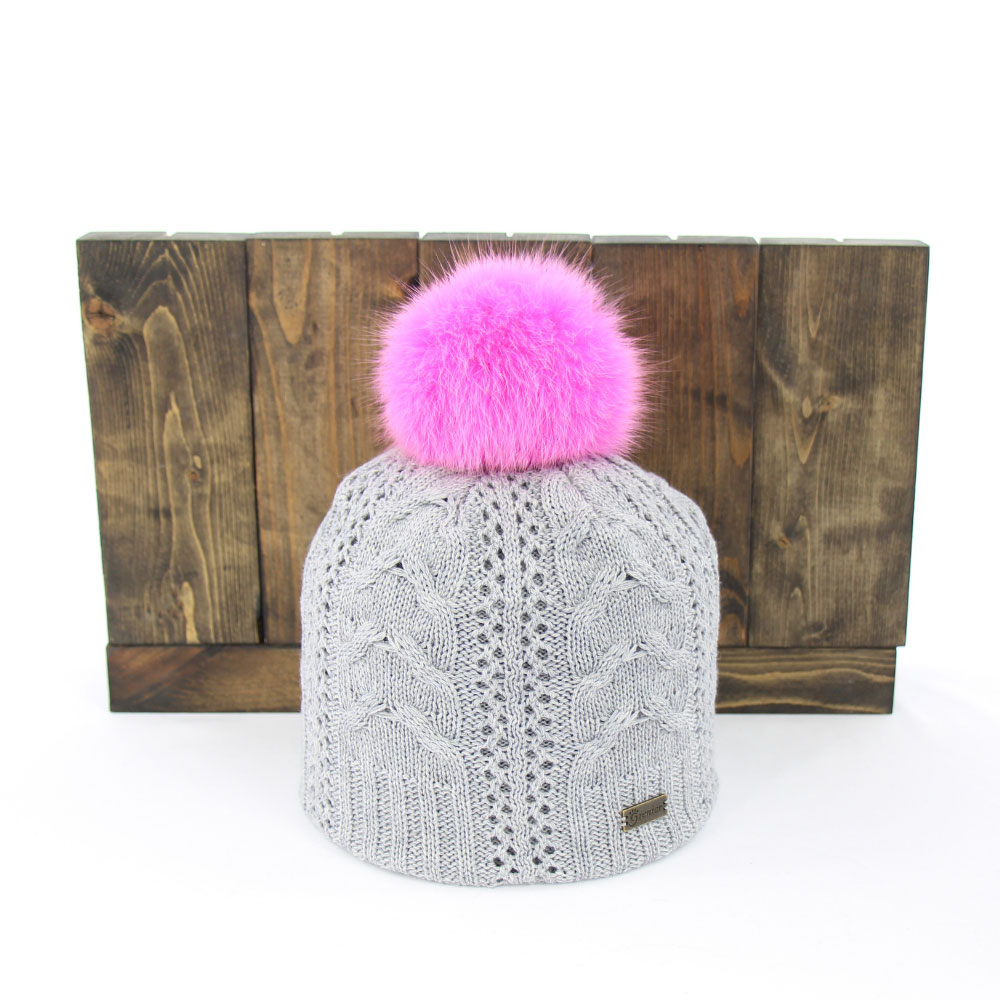 toque with pompom